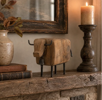🐂 Vintage Longhorn Sculpture – Antique-Inspired Western Home Accent